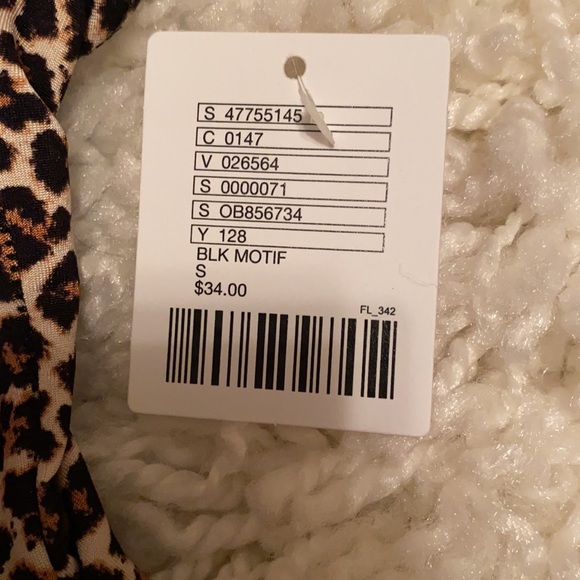 Cheetah cowl neck bodysuit. - Picture 2 of 4